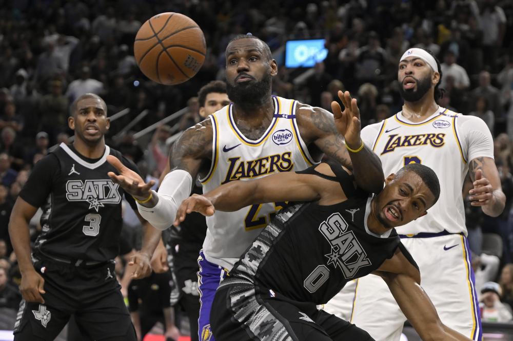 竞争激烈的 竞争激烈的