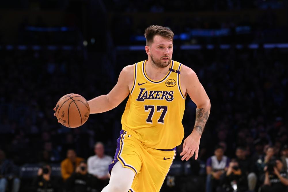 不像前场球 不像前场球