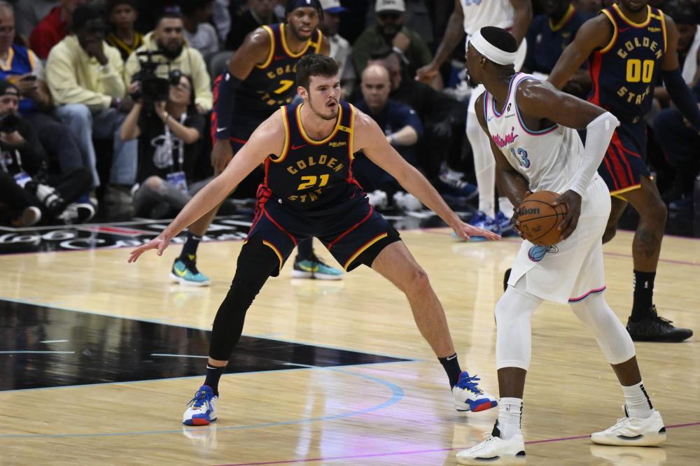 在本轮英超 在本轮英超